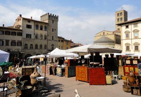 Arezzo on Antique Market day